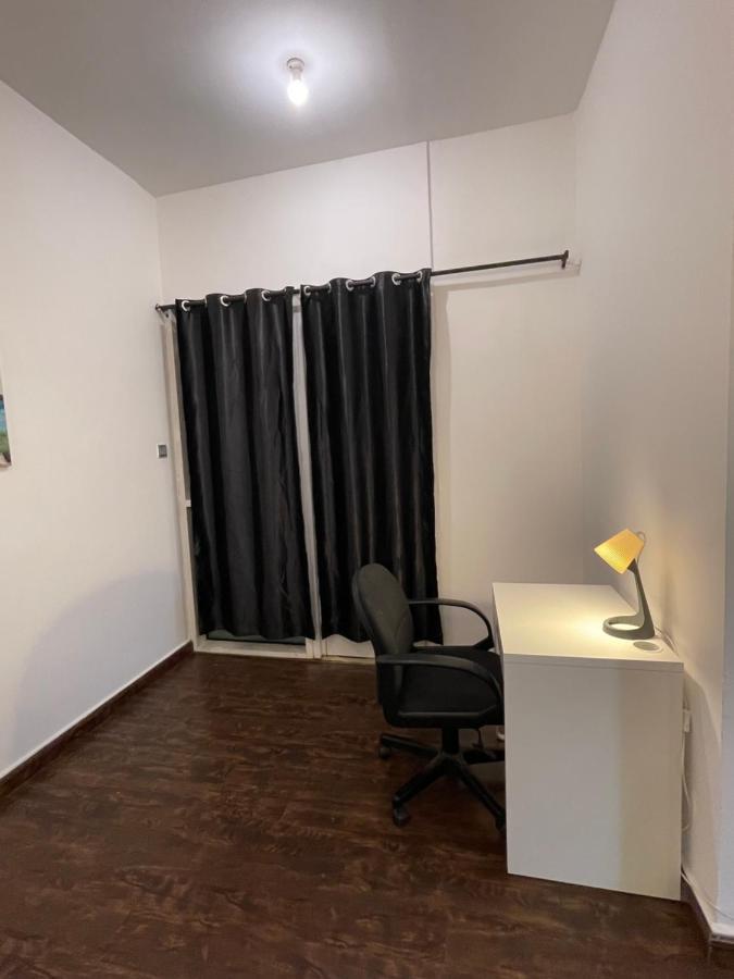 Sea View 1Br Apartment - Marina Pinnacle Dubai Luaran gambar