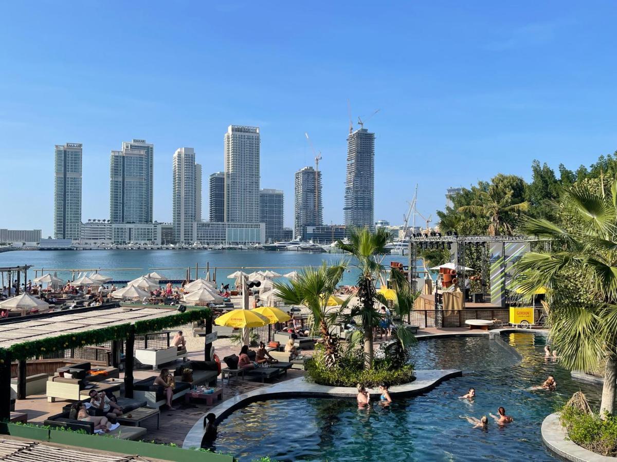 Sea View 1Br Apartment - Marina Pinnacle Dubai Luaran gambar