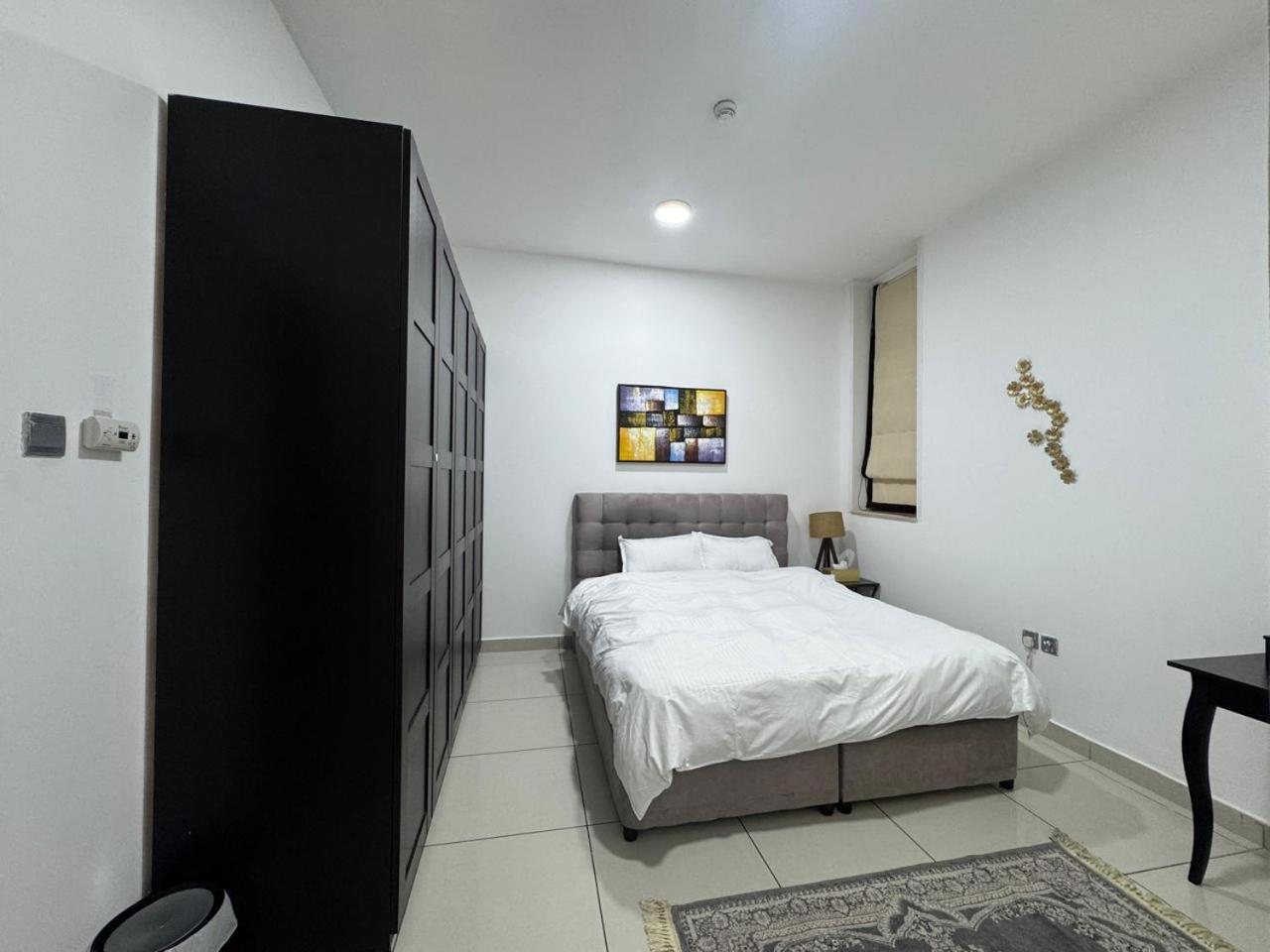 Sea View 1Br Apartment - Marina Pinnacle Dubai Luaran gambar